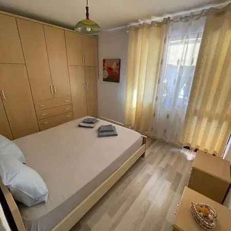 Albos Lejlighed Tirana